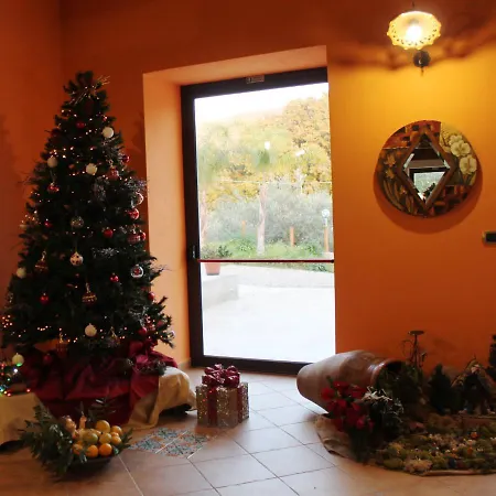 Antico Casale 3* ジョイオーザ・マレーア