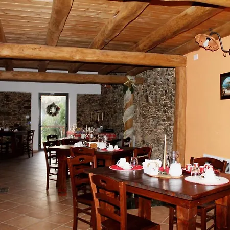 ベッド・アンド・ブレックファスト Antico Casale 3*