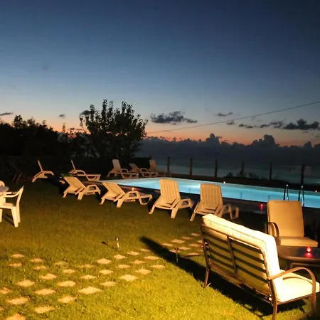 Antico Casale ベッド・アンド・ブレックファスト ジョイオーザ・マレーア